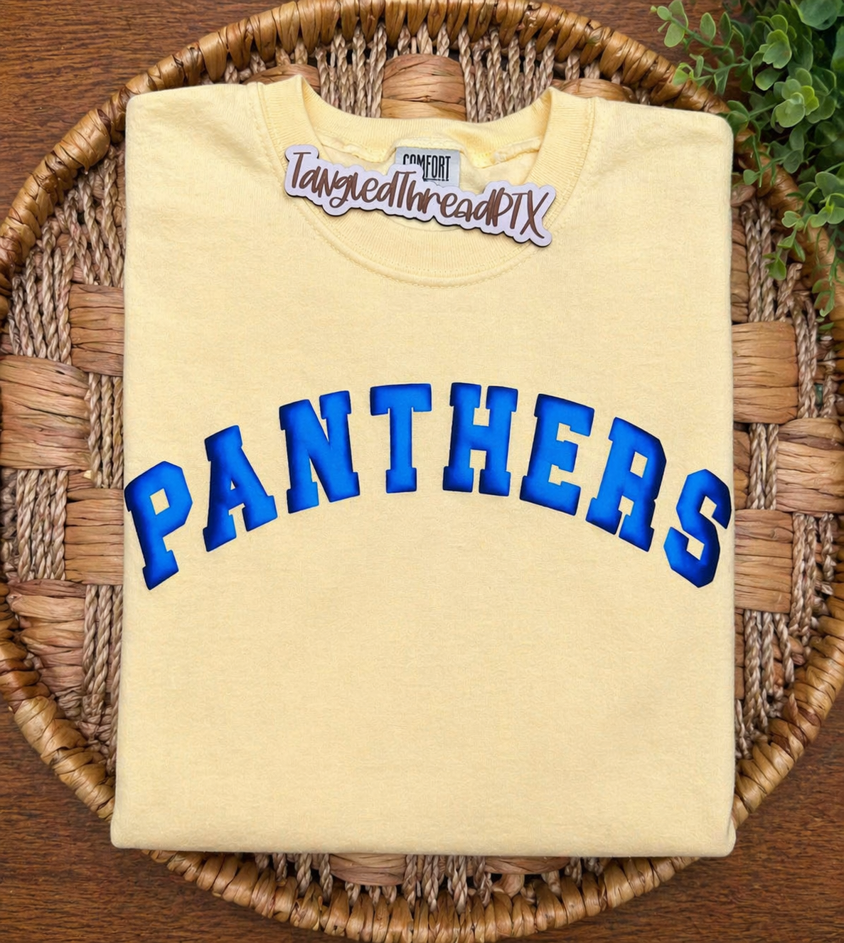 Panthers - Arched Puff