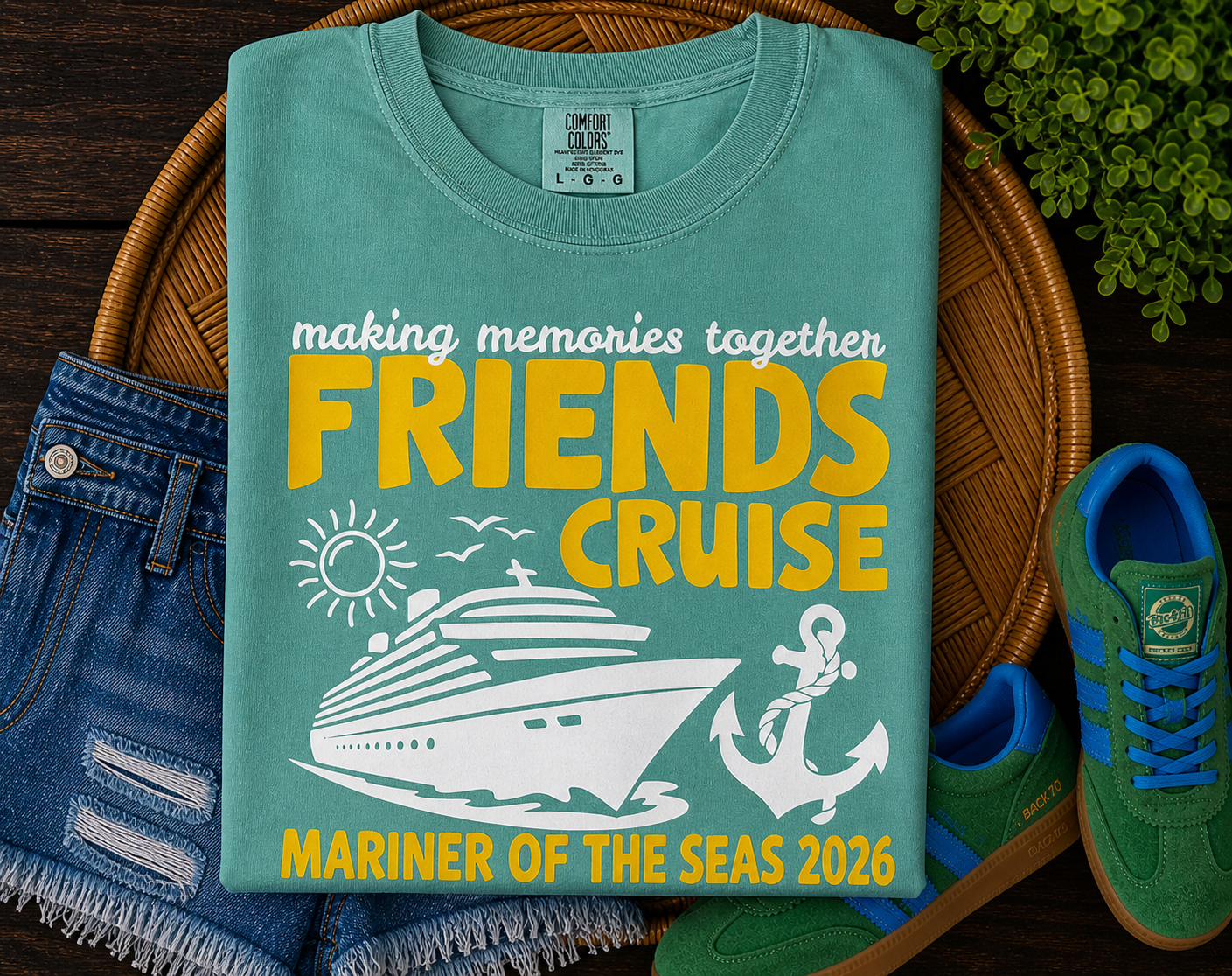 Emerald Friends Cruise Tee