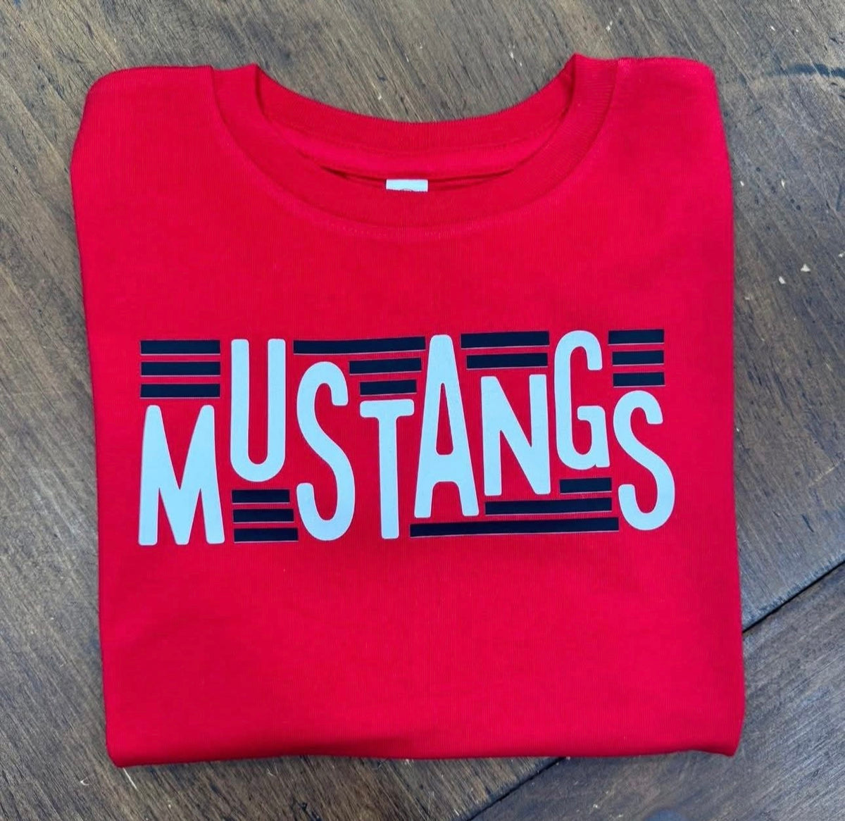 Red Mustangs Stripes
