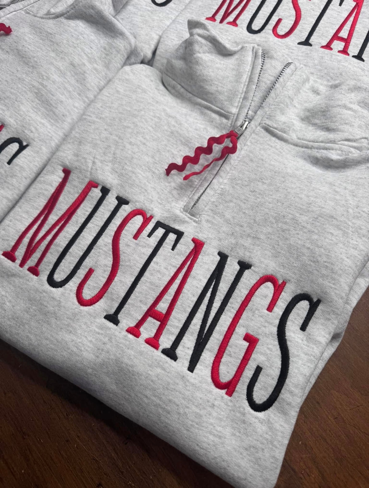 Mustangs Tall Alternating Letters - Embroiderd 1/4 Zip