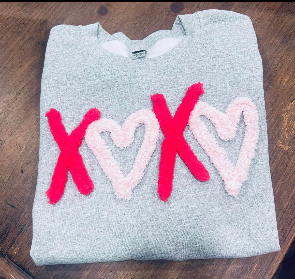 Ash Gray XOXO - Hot Pink & Light Chenille Yarn - Embroidered