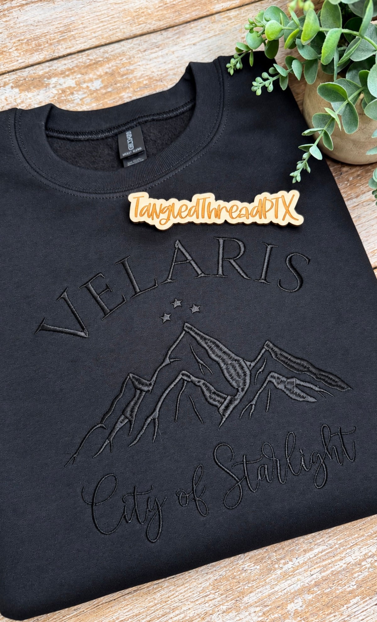 ACOTAR - Velaris Embroidered Sweatshirt