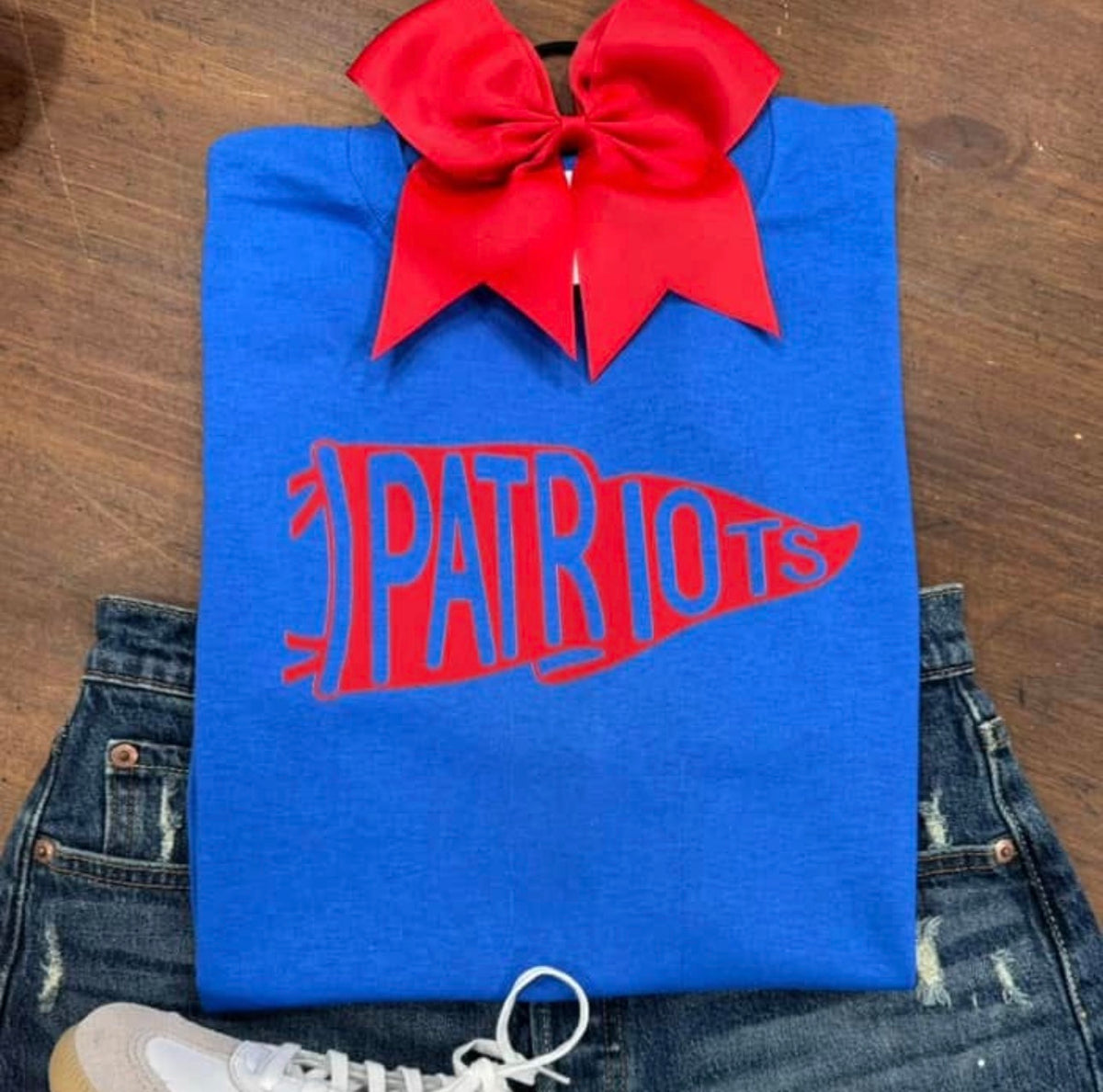 Patriots Pennant In Red - Royal Blue Gildan