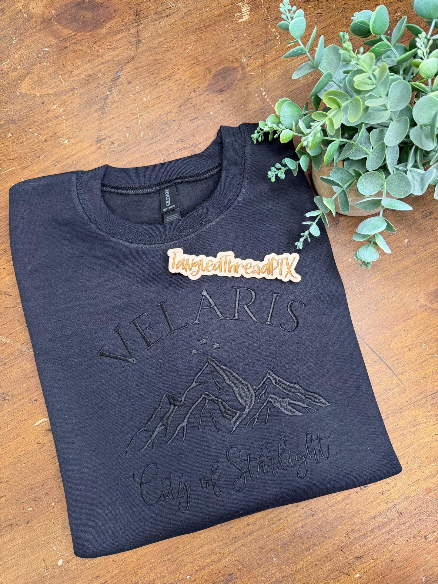 ACOTAR - Velaris Embroidered Sweatshirt
