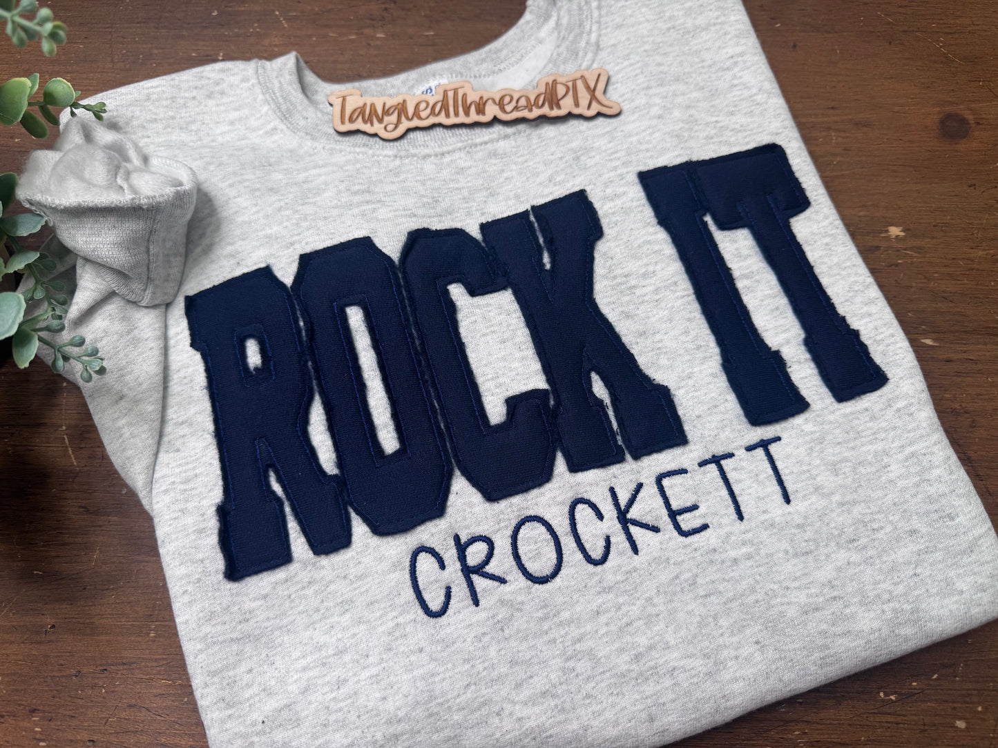 ROCK IT - Crockett - Embroidered Raggy Sweatshirts